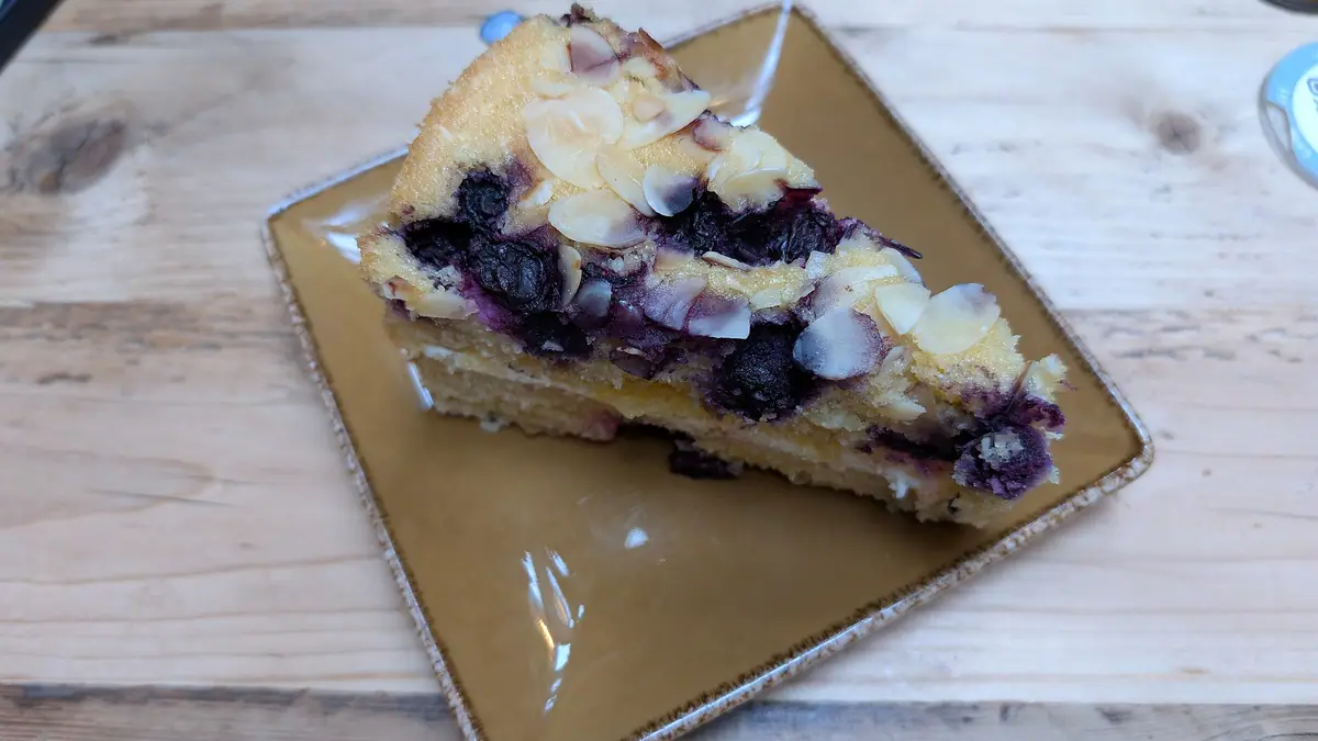Eggless Cake Shop bakes