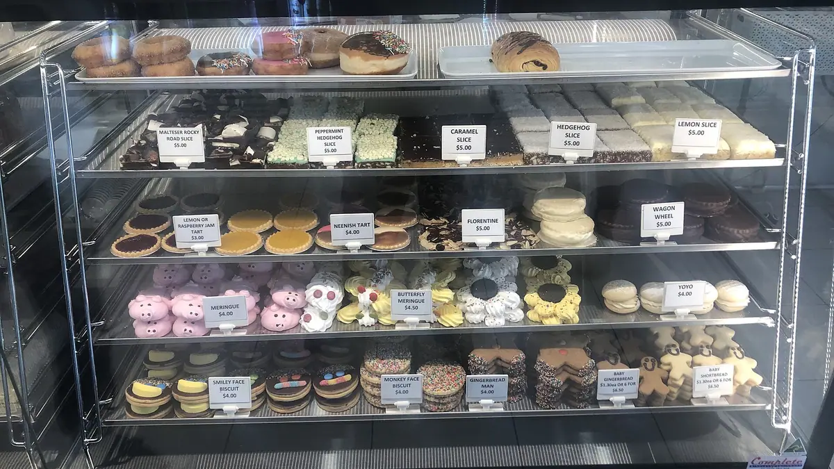 Eggless Cake Shop bakes